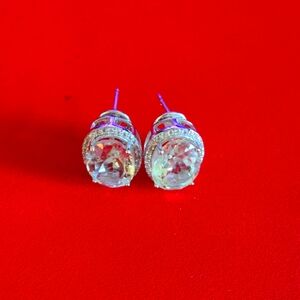 NWOT Light Peridot Earrings